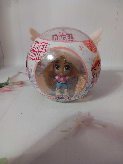 Laleczka Zuru Itty bitty prettys Angel High