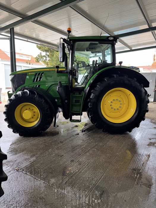John deere 6215R