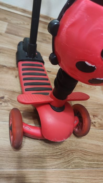 Детский самокат с ручкой