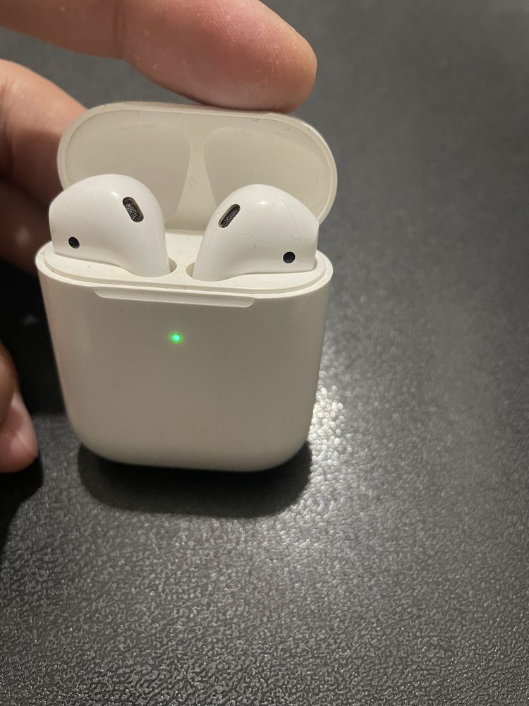 Продам airpods 2!!!