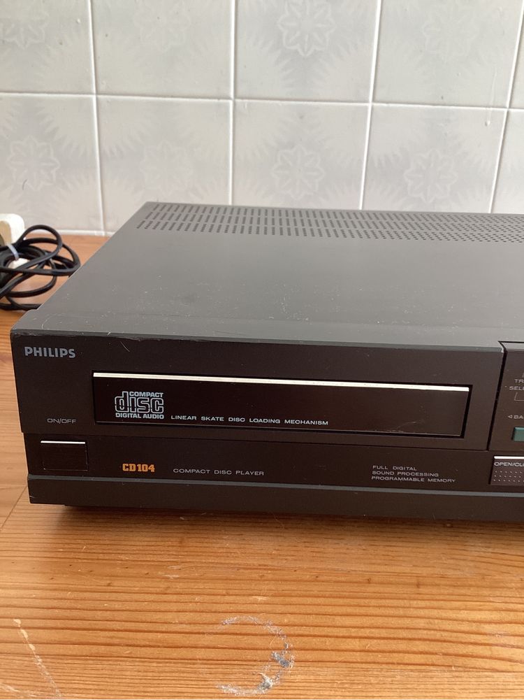 Leitor de cds Philips modelo 104 muito raro.