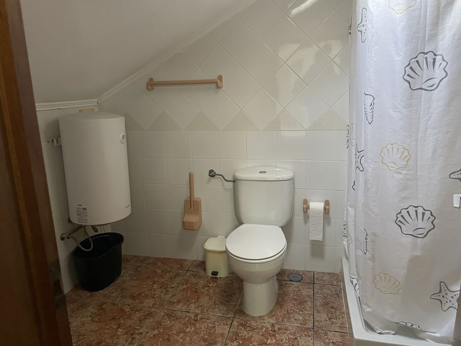 Quarta para Arrendamento, Quinta tranquila