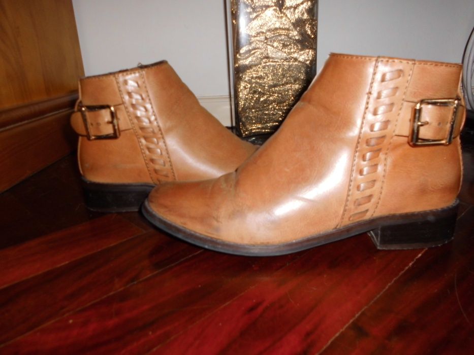 Botas Camel bom estado