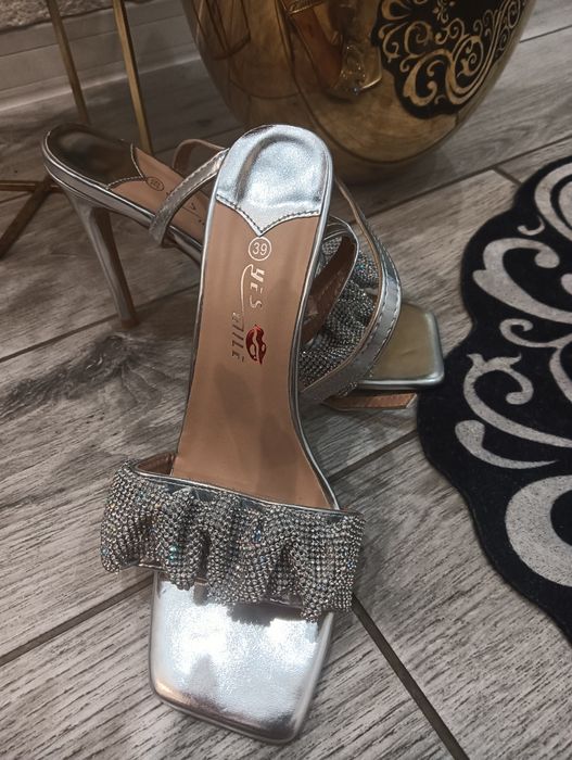 Sandały damskie nowe