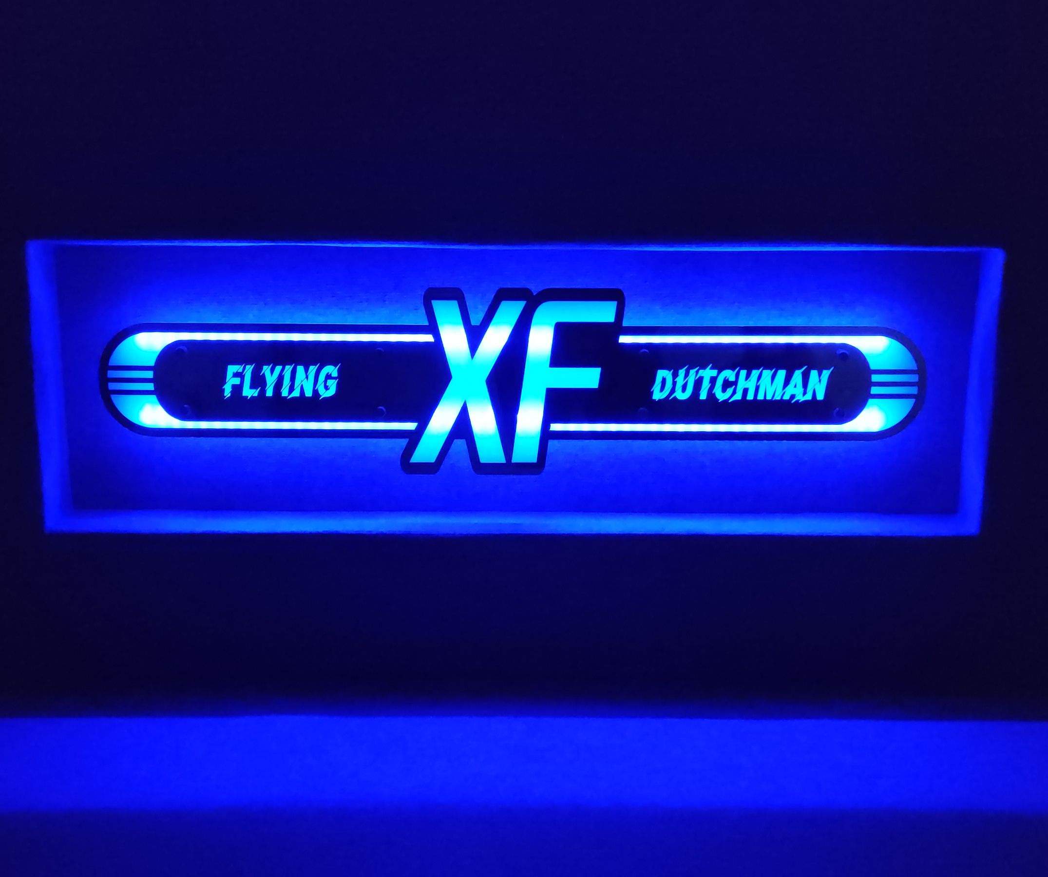 DAF XF Lustro LED  na tylna ścianę, nad łóżko D02-RGB