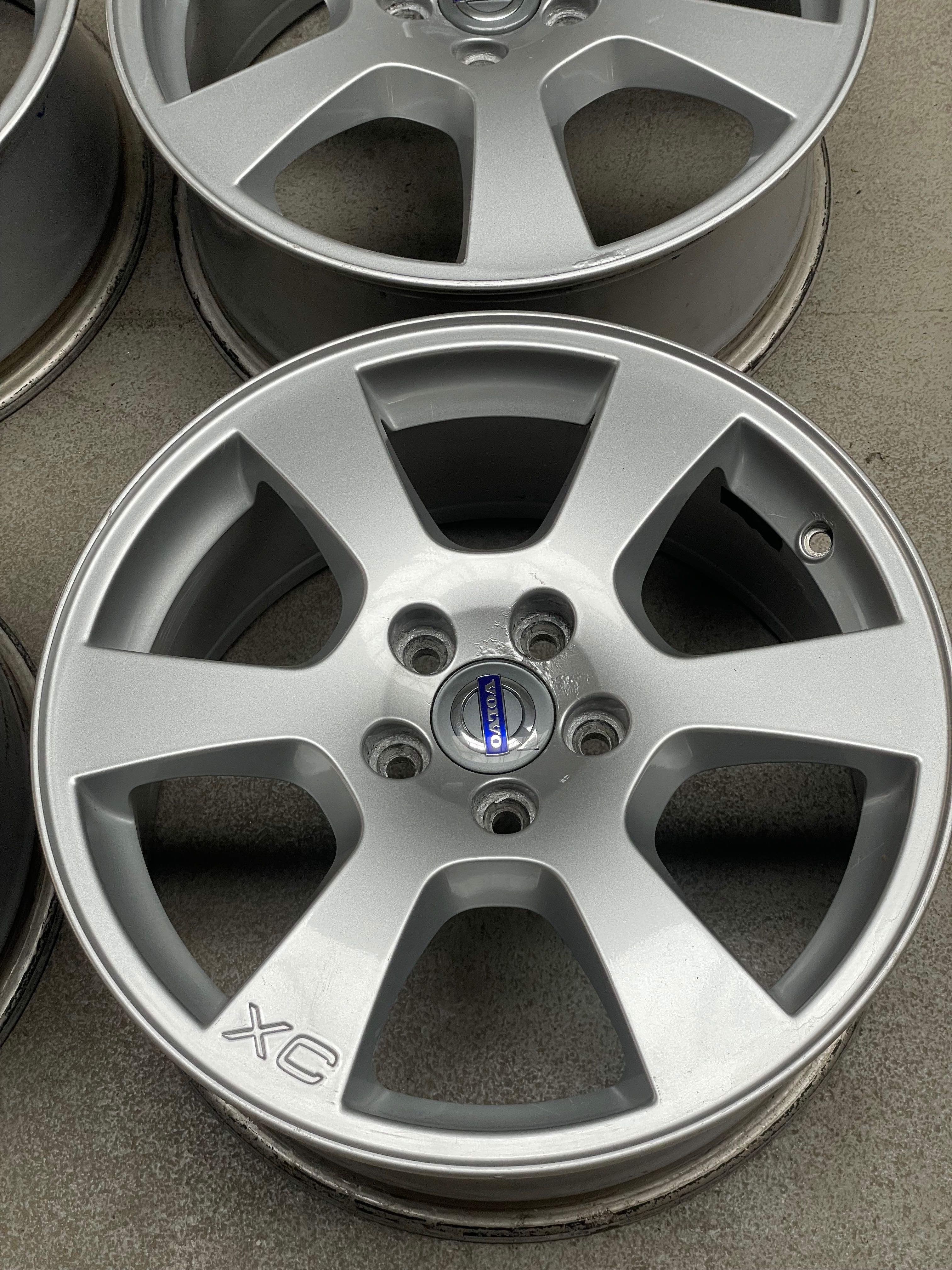Felgi aluminiowe Volvo xc60 xc70  17”
