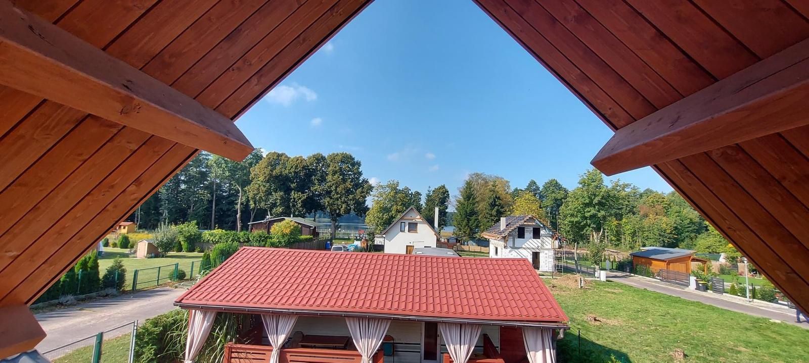 Domek całoroczny nad jeziorem