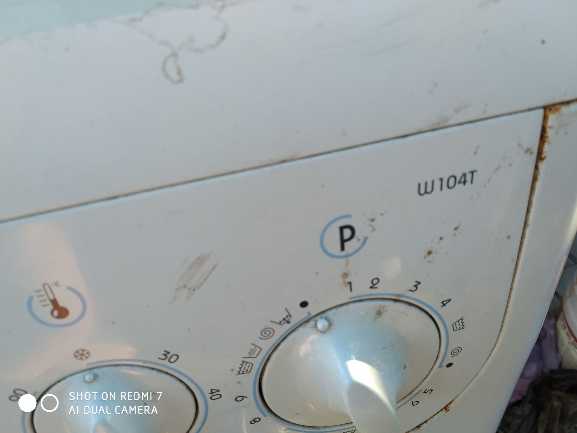 Indesit w104t