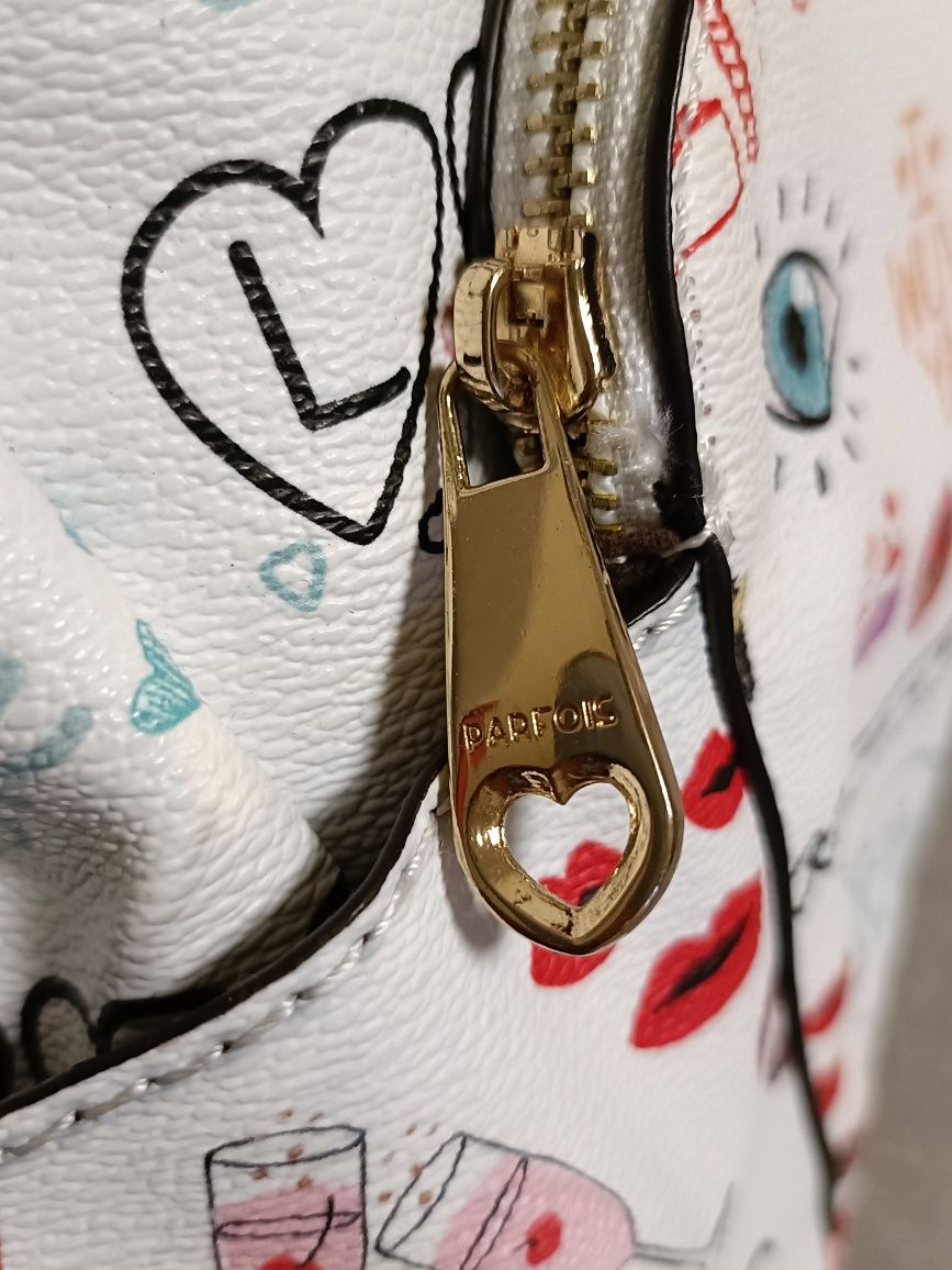 Mochila Parfois como nova