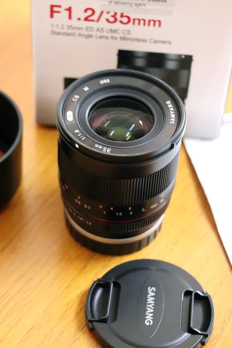 Objetiva SAMYANG F1.2 / 35mm para Canon EOS-M