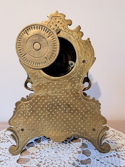 Mosieżny zegar kominkowy