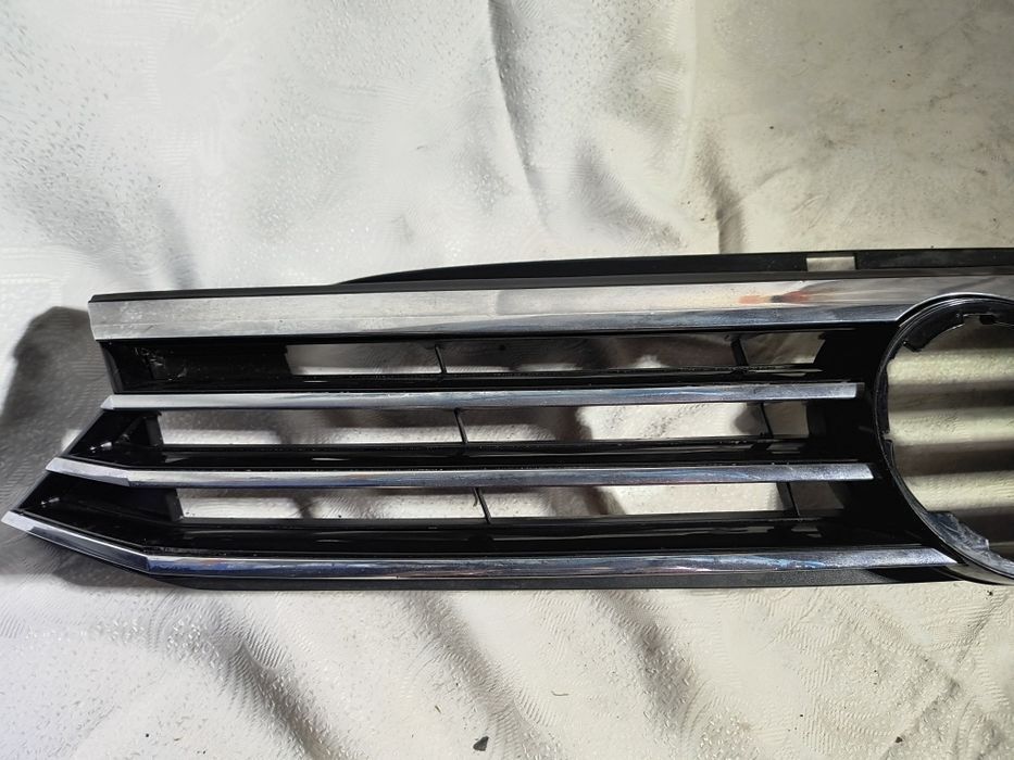 Grill atrapa R line VW passat b8 r line oryginał