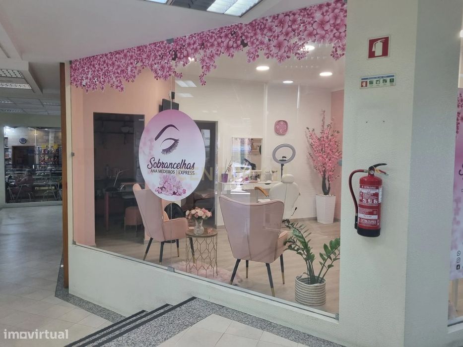 Vende Loja na Cova da Piedade