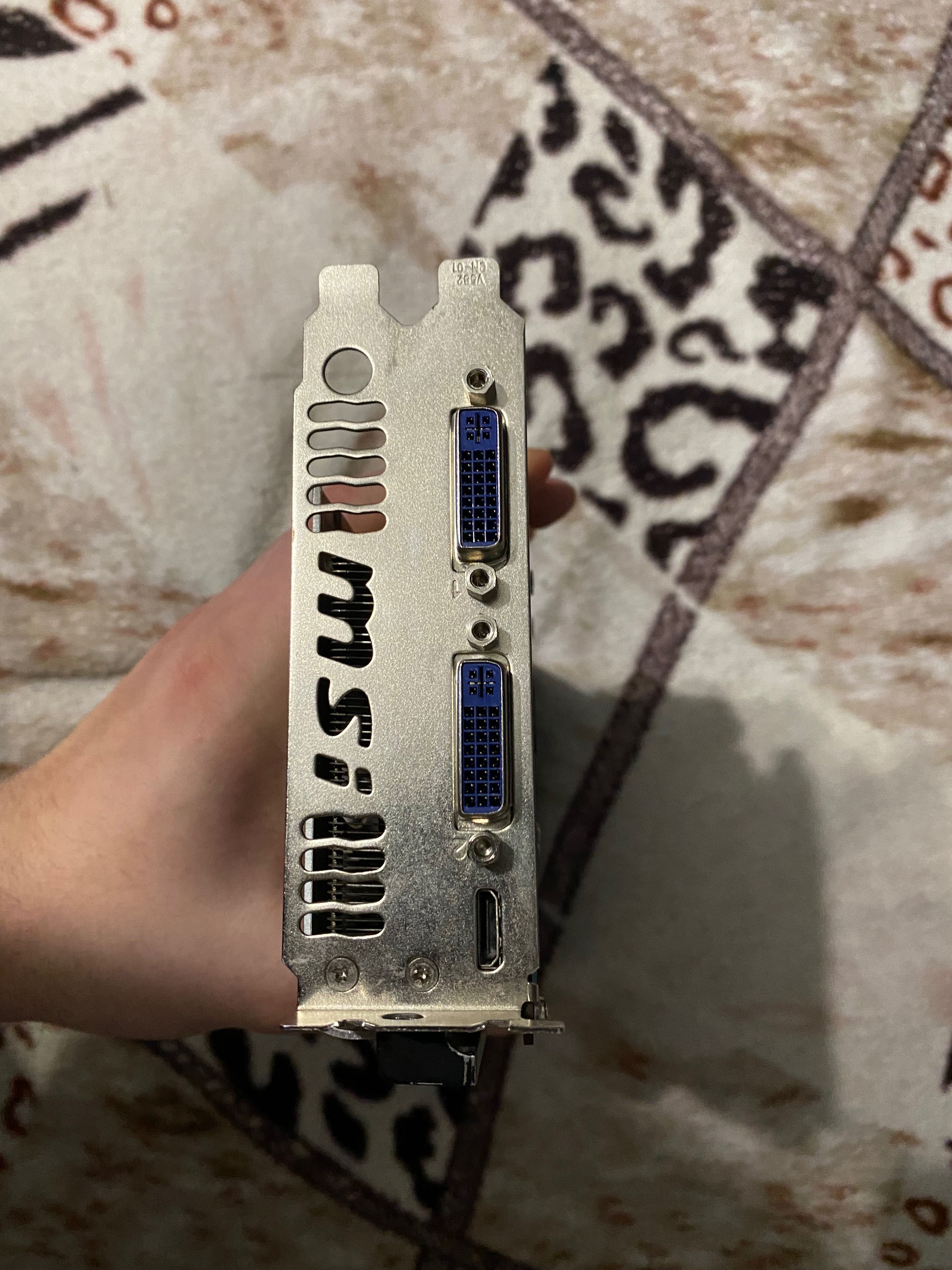 Видеокарта GTX570 MSI