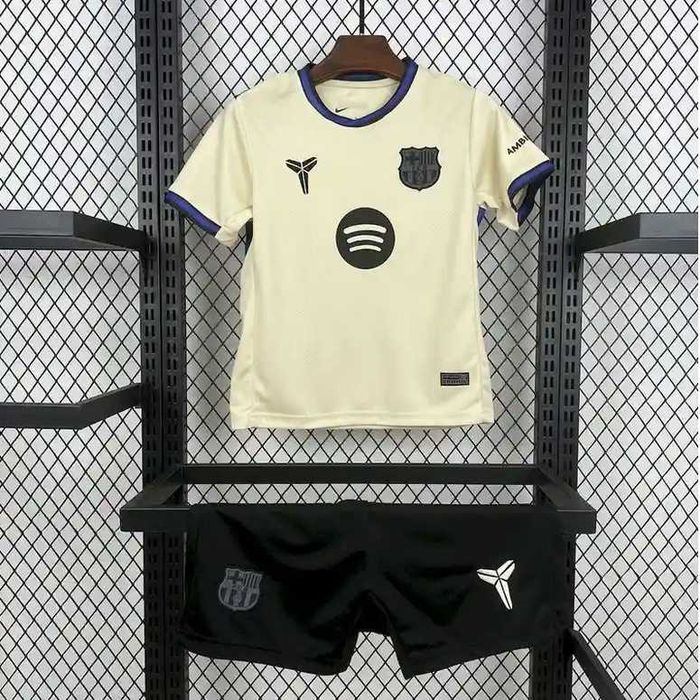 Komplet dziecięcy FC Barcelona, Możliwy nadruk! PEDRI, LEWY, RASHFORD