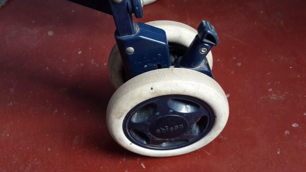 Коляска детская прогулочная компактная типа трость