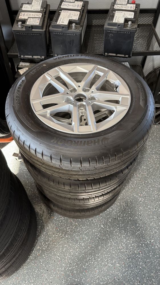 4 Jantes BMW originais e 4 Pneus Hankook (novos)