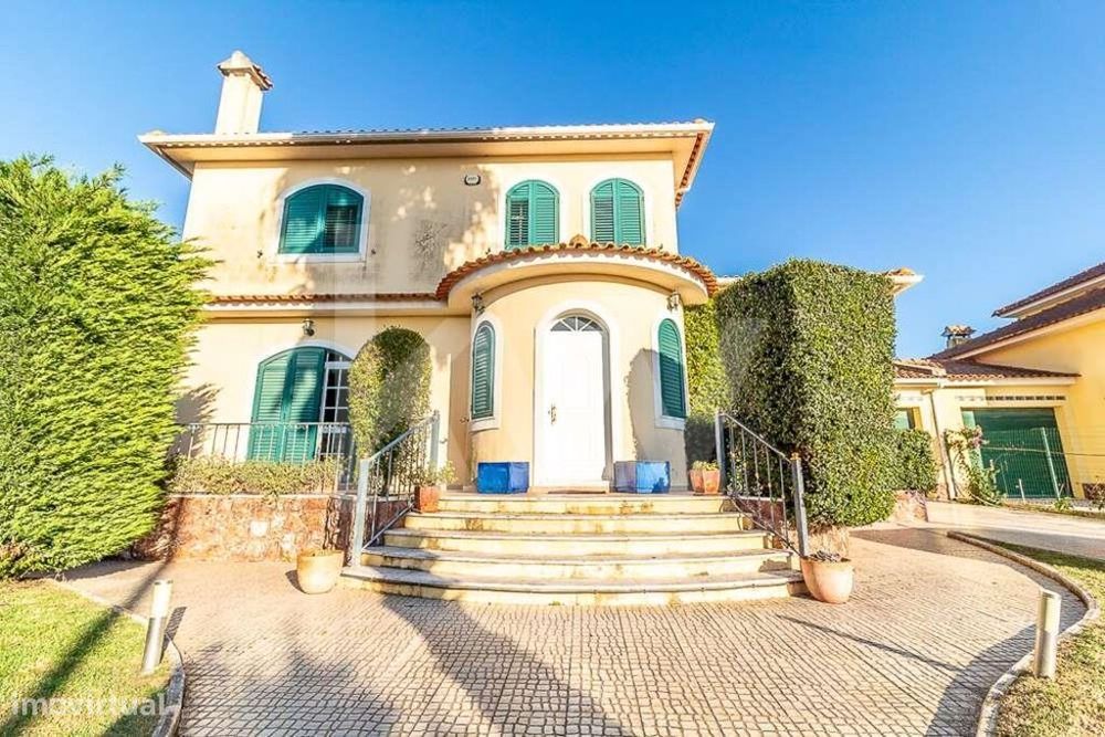 Moradia T5 na Quinta do Quadrado em Alhos Vedros, Moita