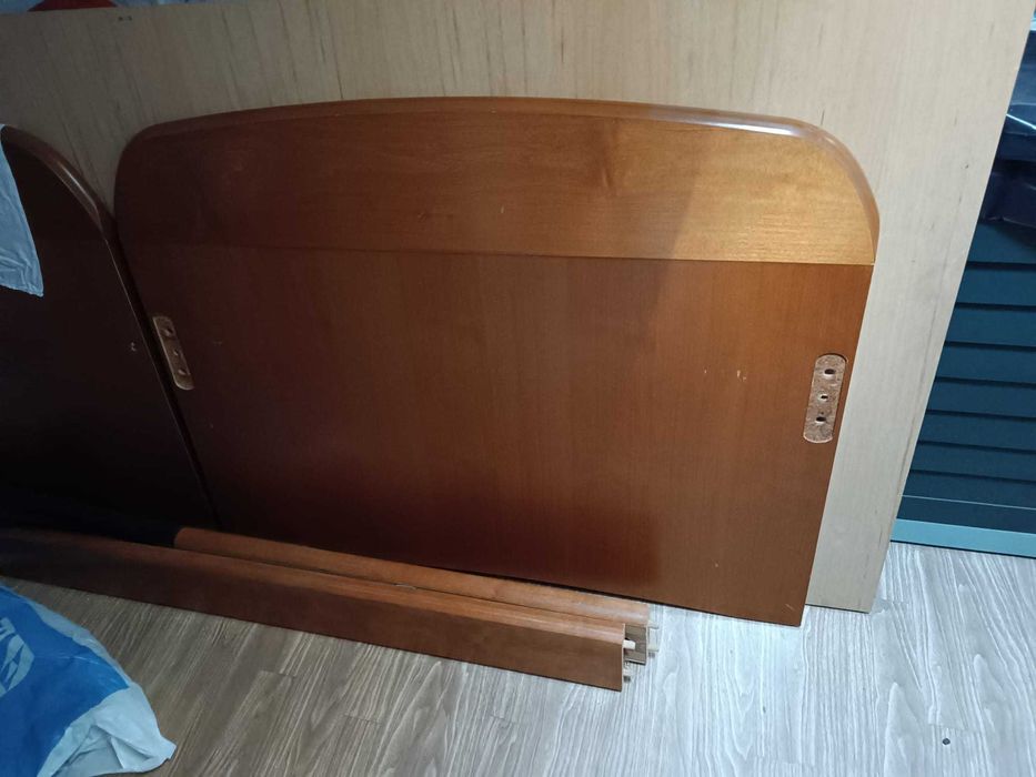 Cama e Móveis em Cerejeira