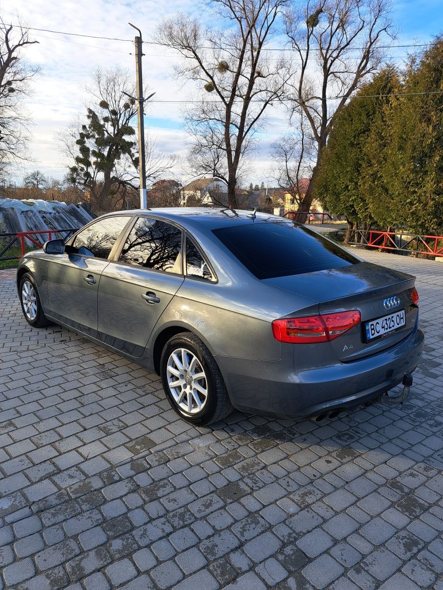 Audi A4 B8 Sedan