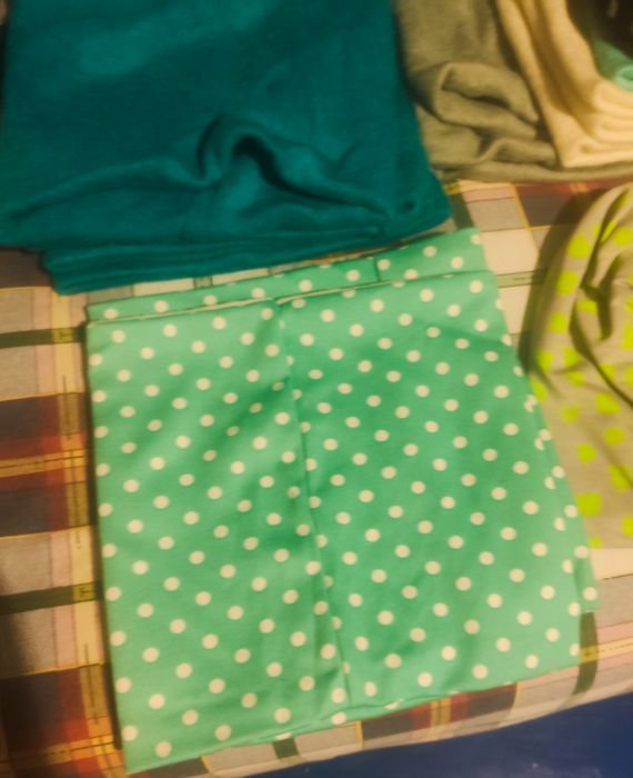 Теплые новые шапки все по 199