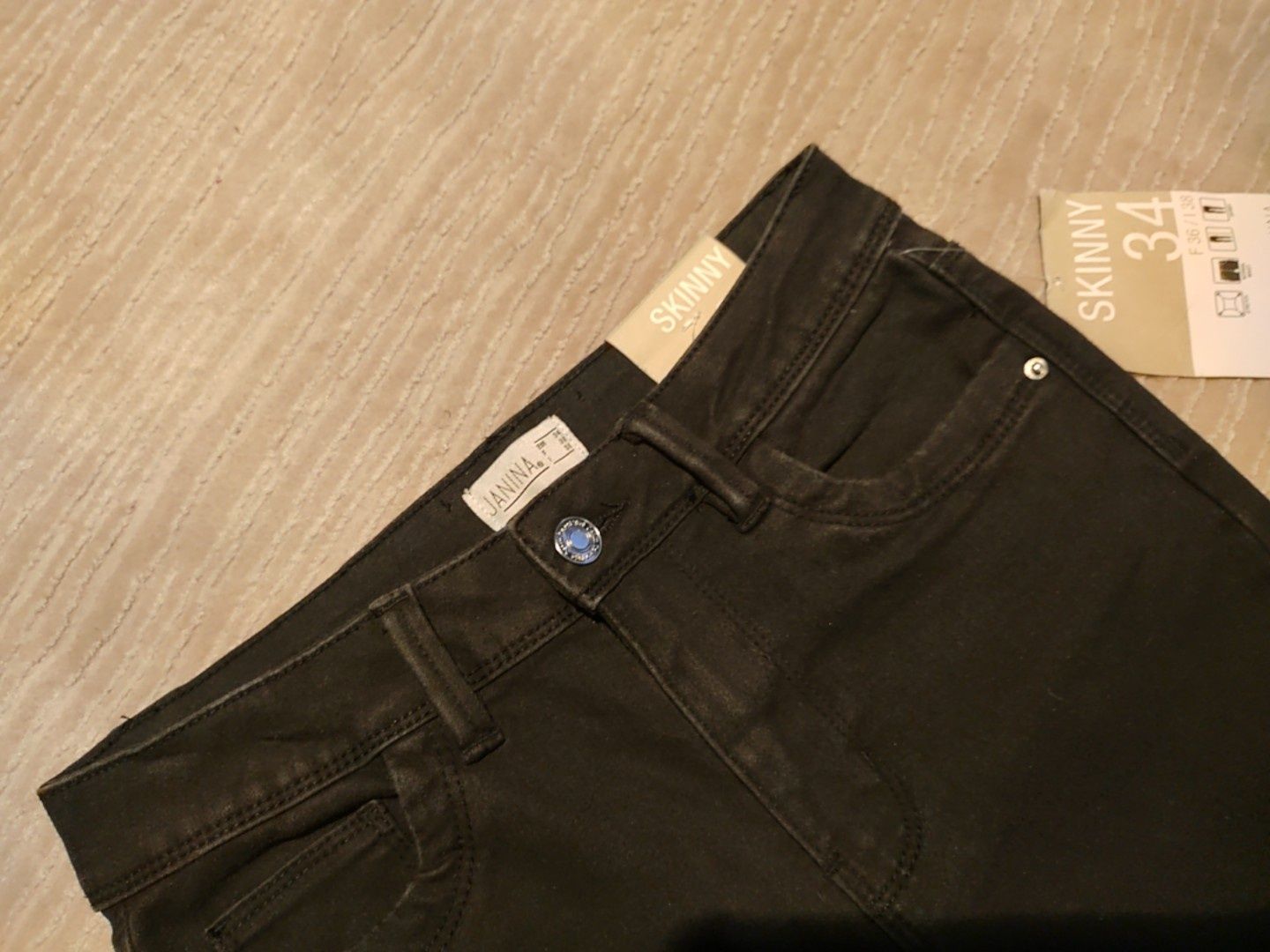 NOWE z metką czarne spodnie skinny rurki XS 34