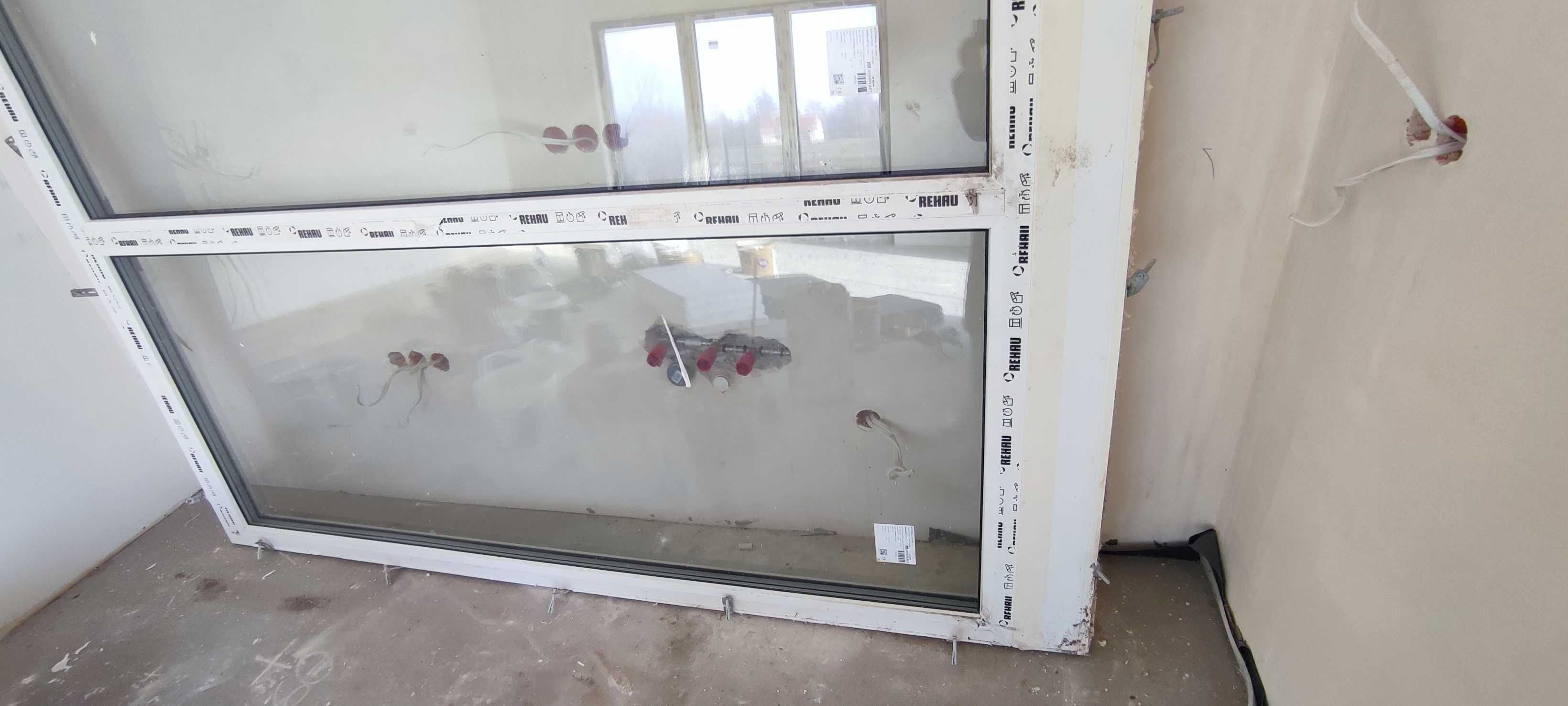 Okno FIX ze szprosą z demontażu
