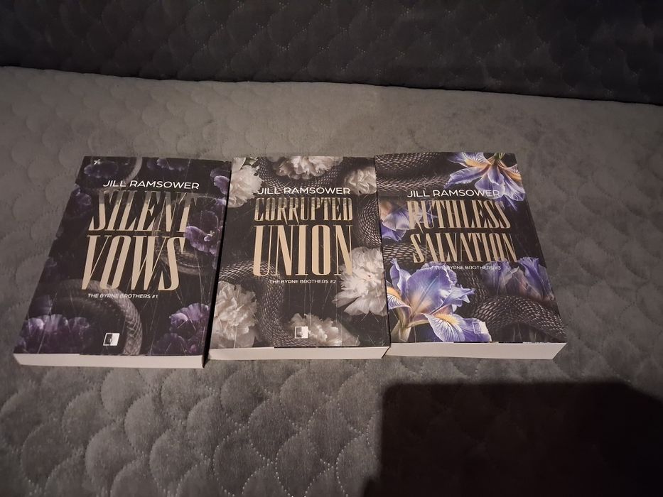 Zestaw trzech książek