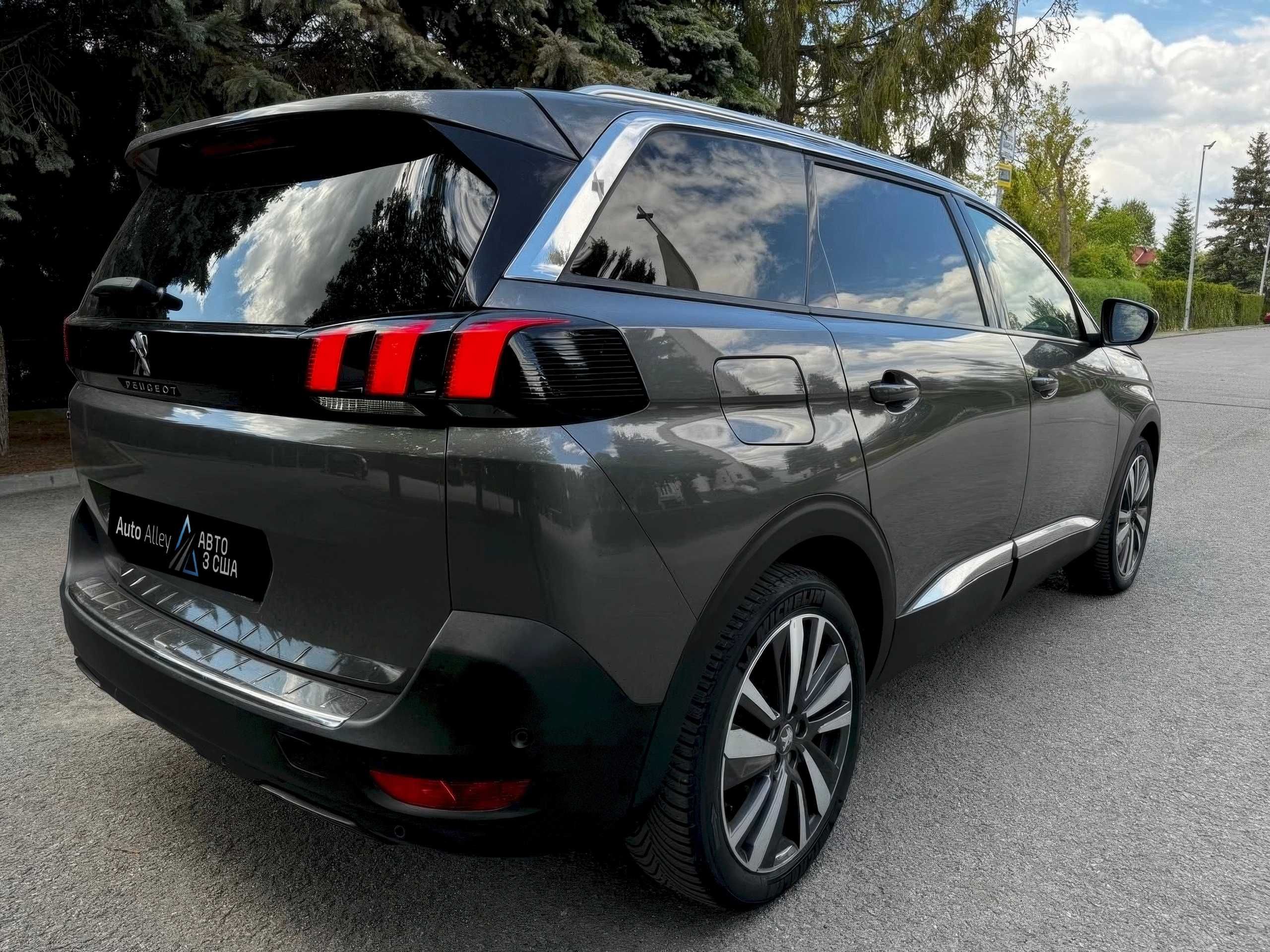 2017 Peugeot 5008