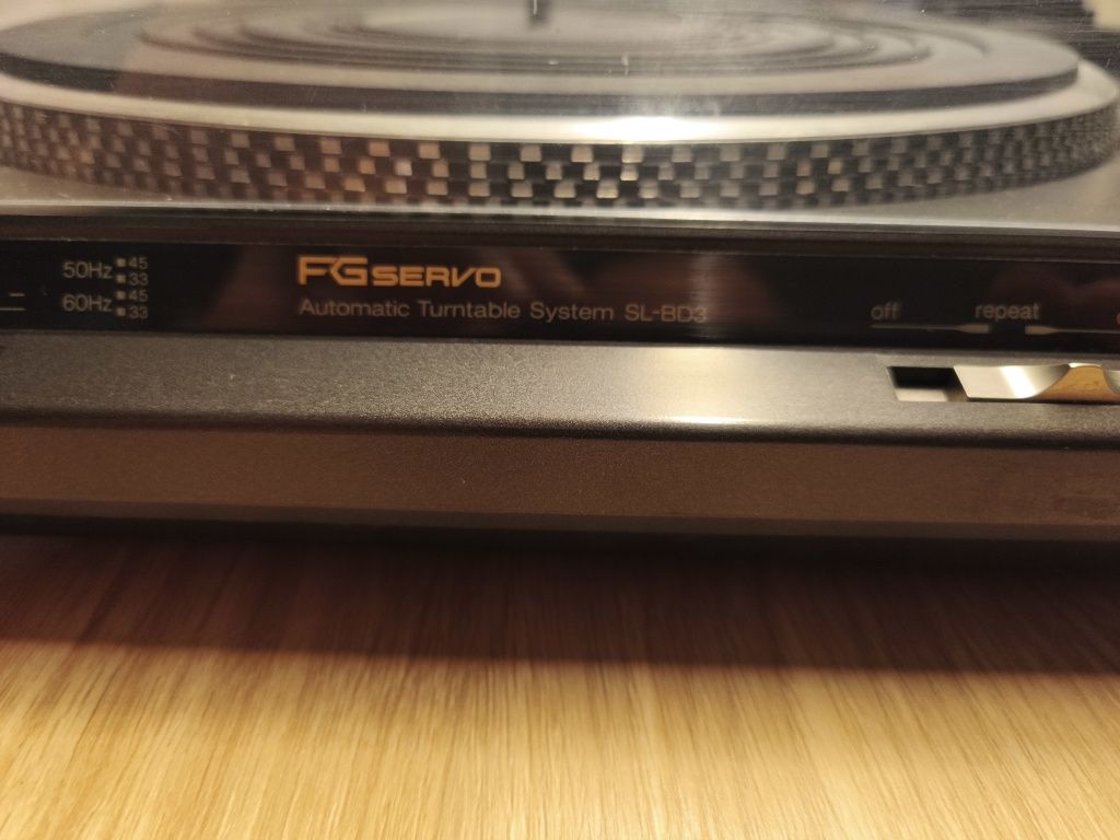 Gramofon Technics SL-BD3