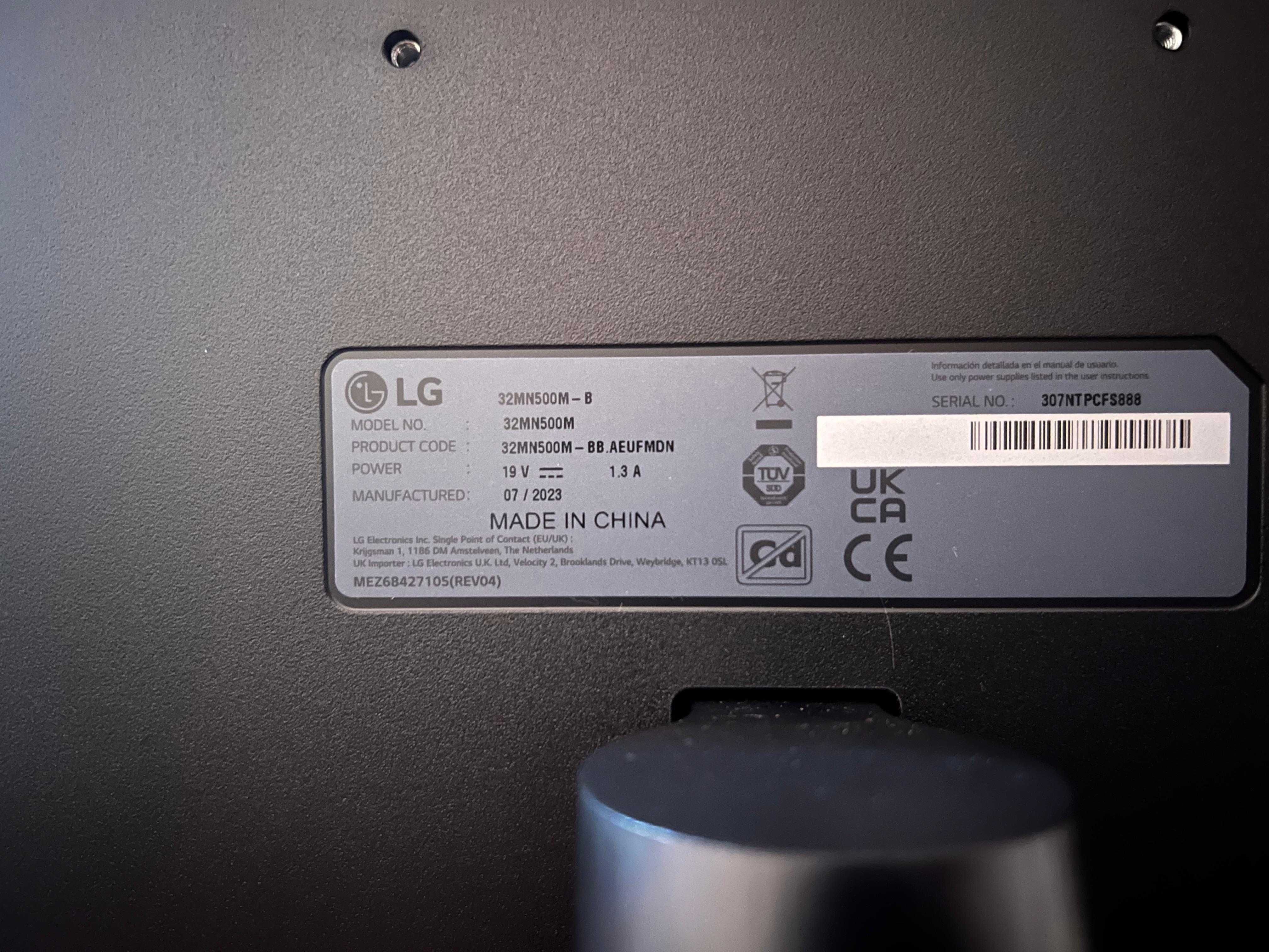 Monitor LG 32″ IPS Full HD (32MN500M-B) quase novo