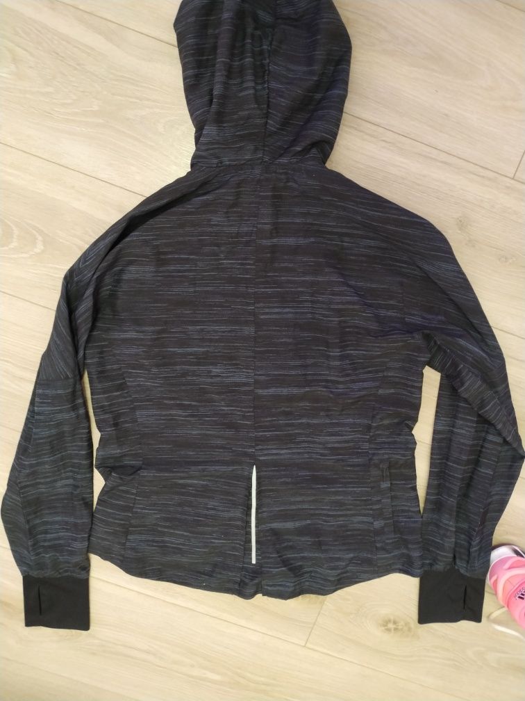 Ветровка лёгкая р.48-50 Adidas женская