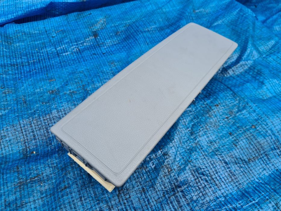 PODUSZKA kolanowa pasażera prawa AUDI A3 8V USA oryginał | OEM |