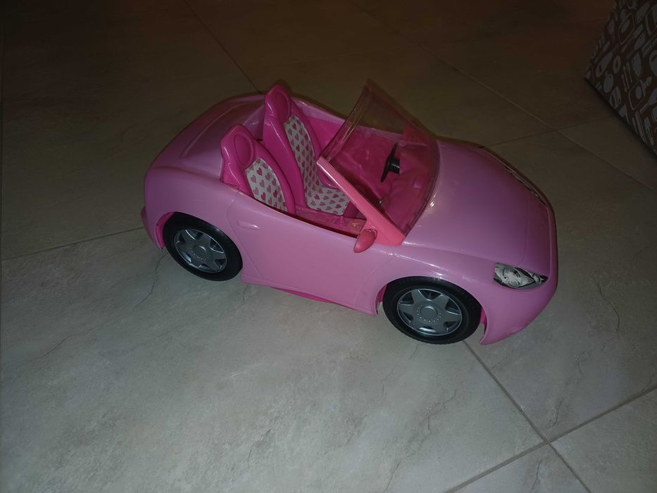 Auto  dla  lalek