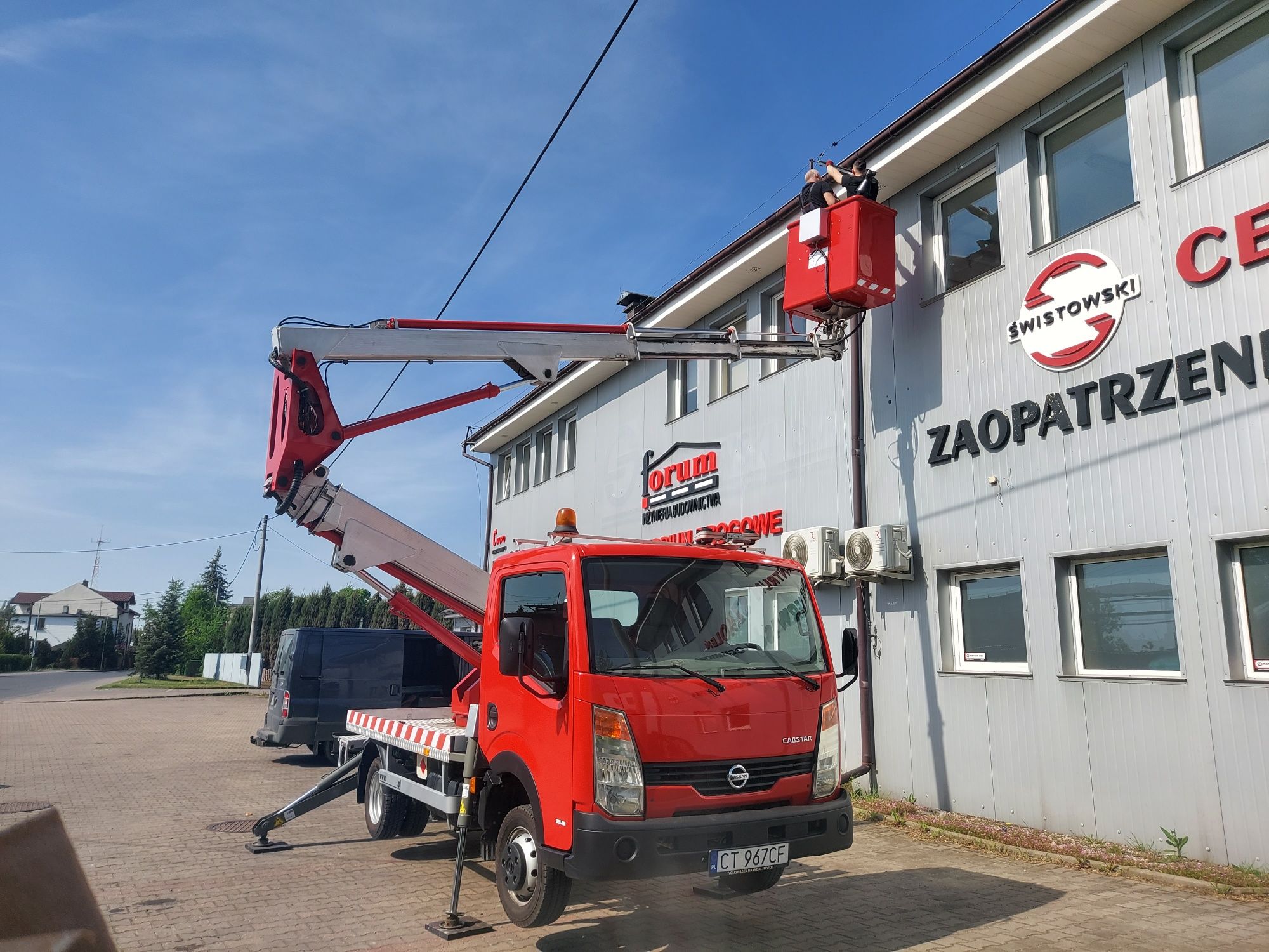 Usługi podnośnik koszowy zwyżka 20 metrów