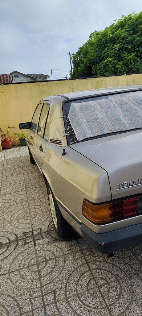 Mercedes- Benz 190d