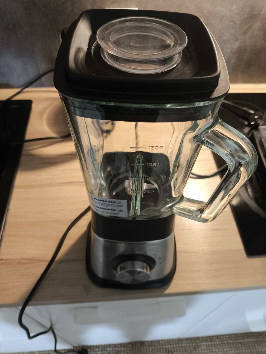 Blender kielichowy clatronic