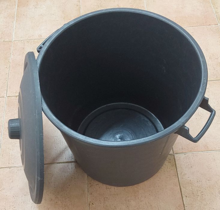 BALDE EM PVC MULTIUSOS 60LT.Casa,Quarto,Arrumação,Construção.