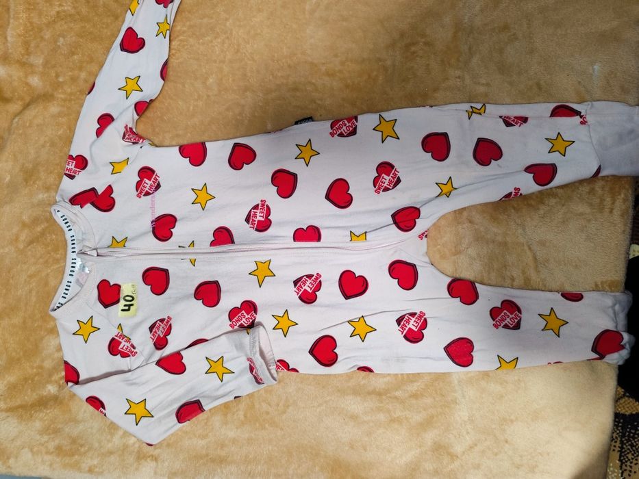 Продам дитячий одяг в гарному стані