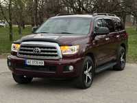 Toyota sequoia platinum