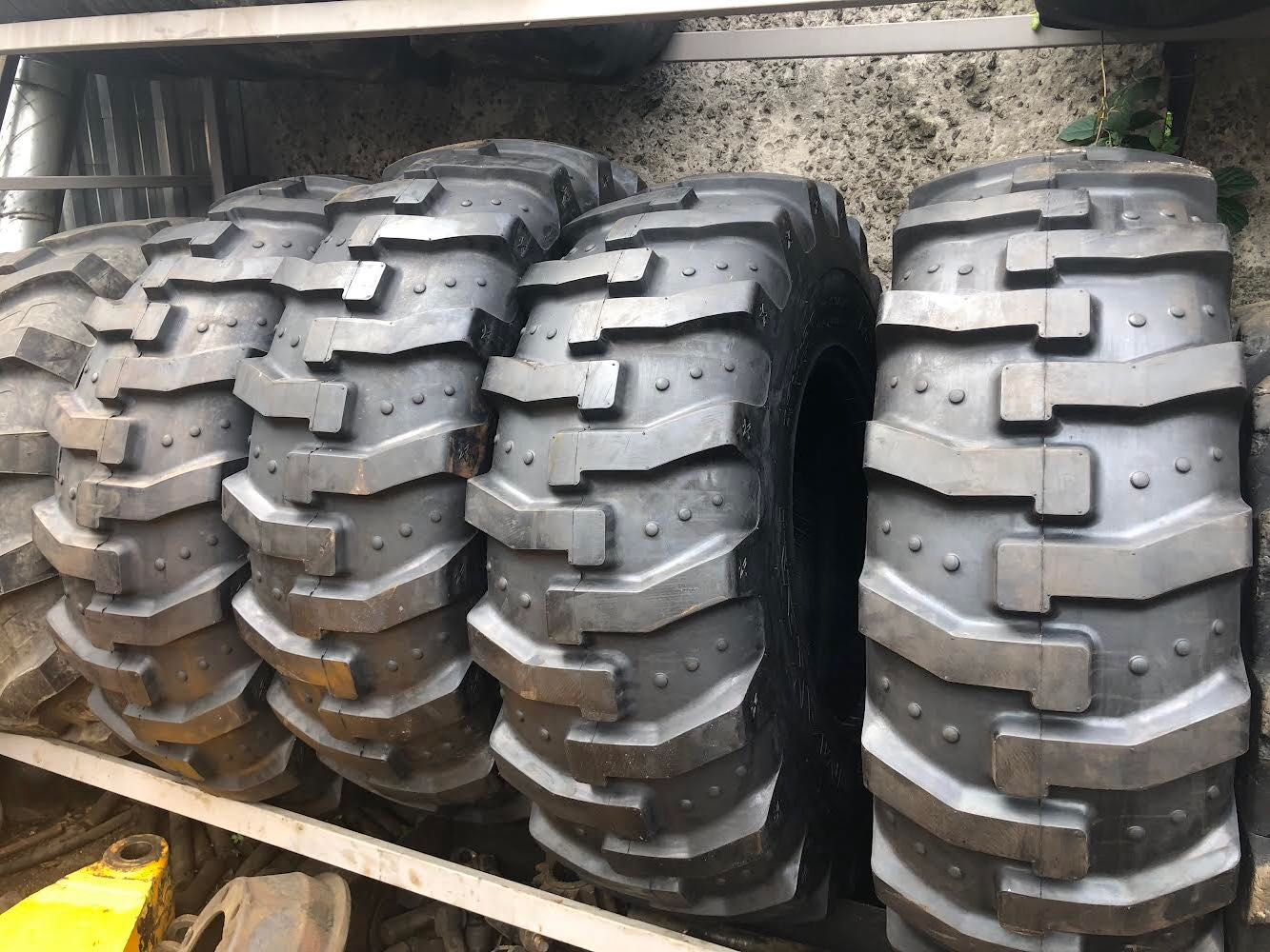 Продаётся резина MAXAN на JCB 3CX - 4CX в ассортименте