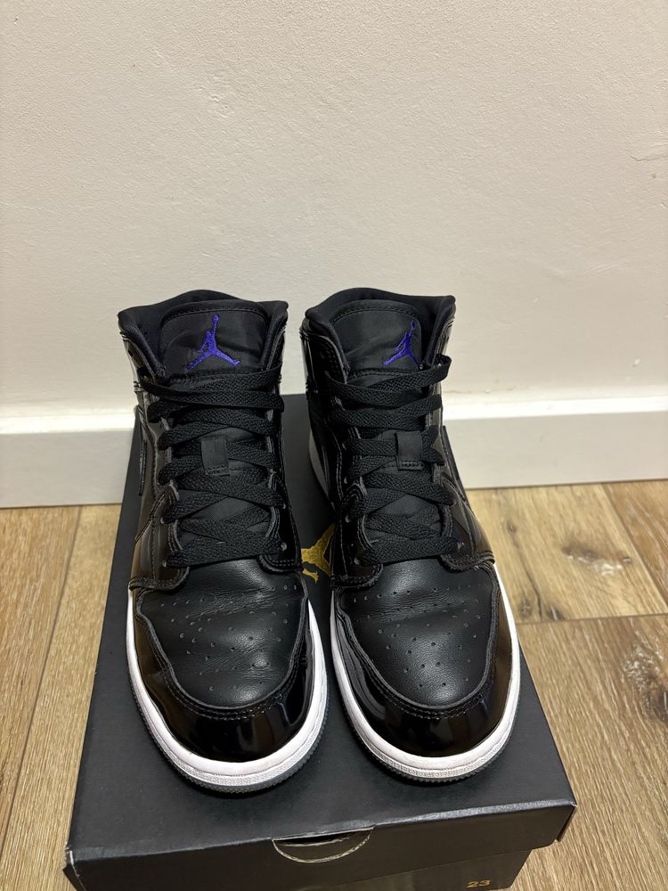 Air Jordan 1 Mid SE czarne skórzane