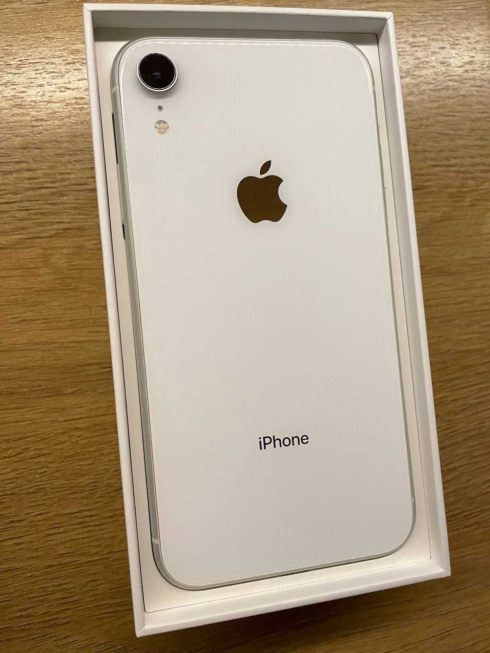 Iphone XR 64gb. Ідеал з чохлом UAG, беспровідна зарядка, захисне скло