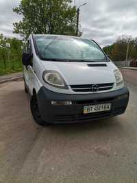 Автомобіль Opel Vivaro