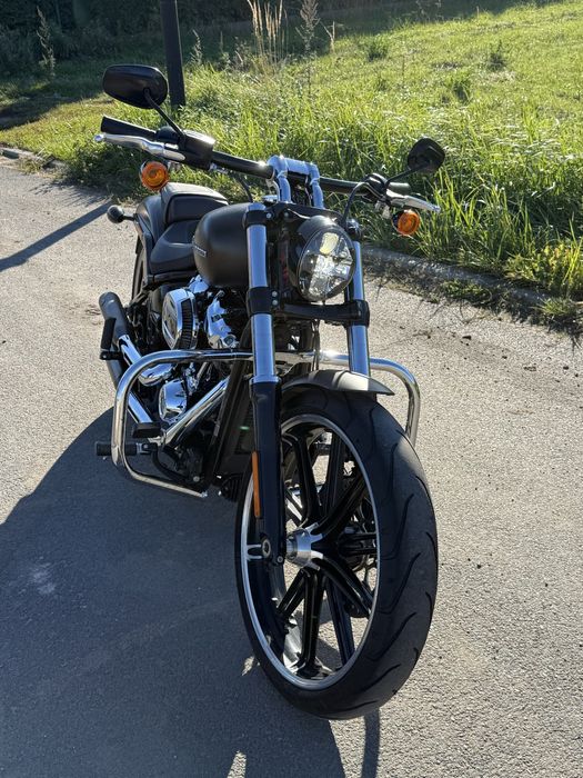 Harley-Davidson Breakout