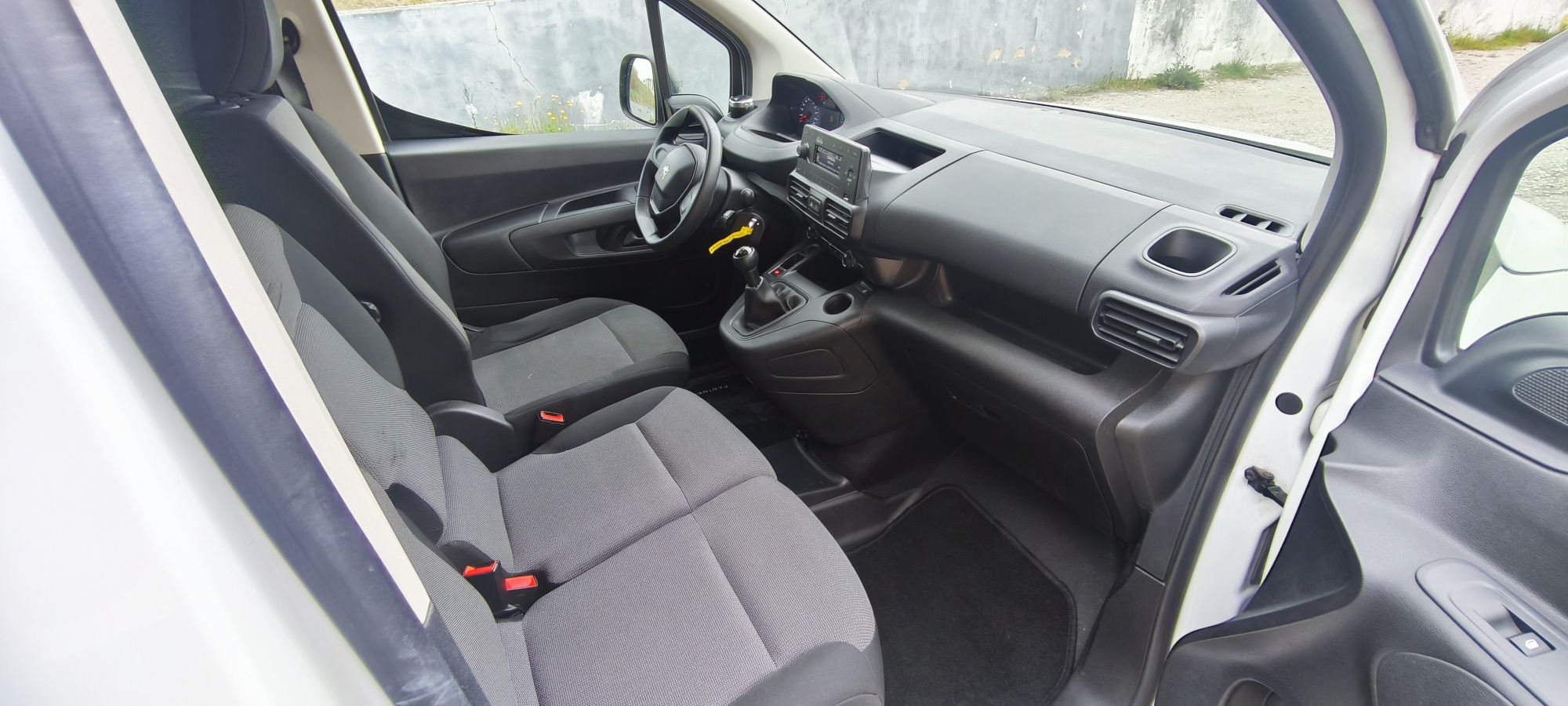 Peugeot partner 1.6 HDI 3 lugares 2019