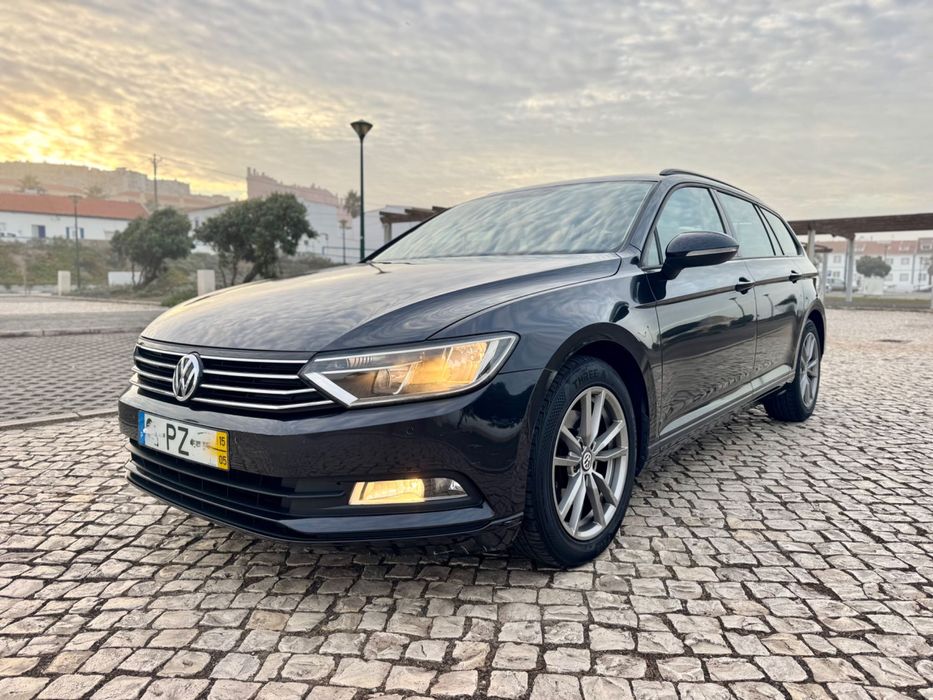 VW Passat 1.6 TDi Confortline Nacional com 99.430 kms