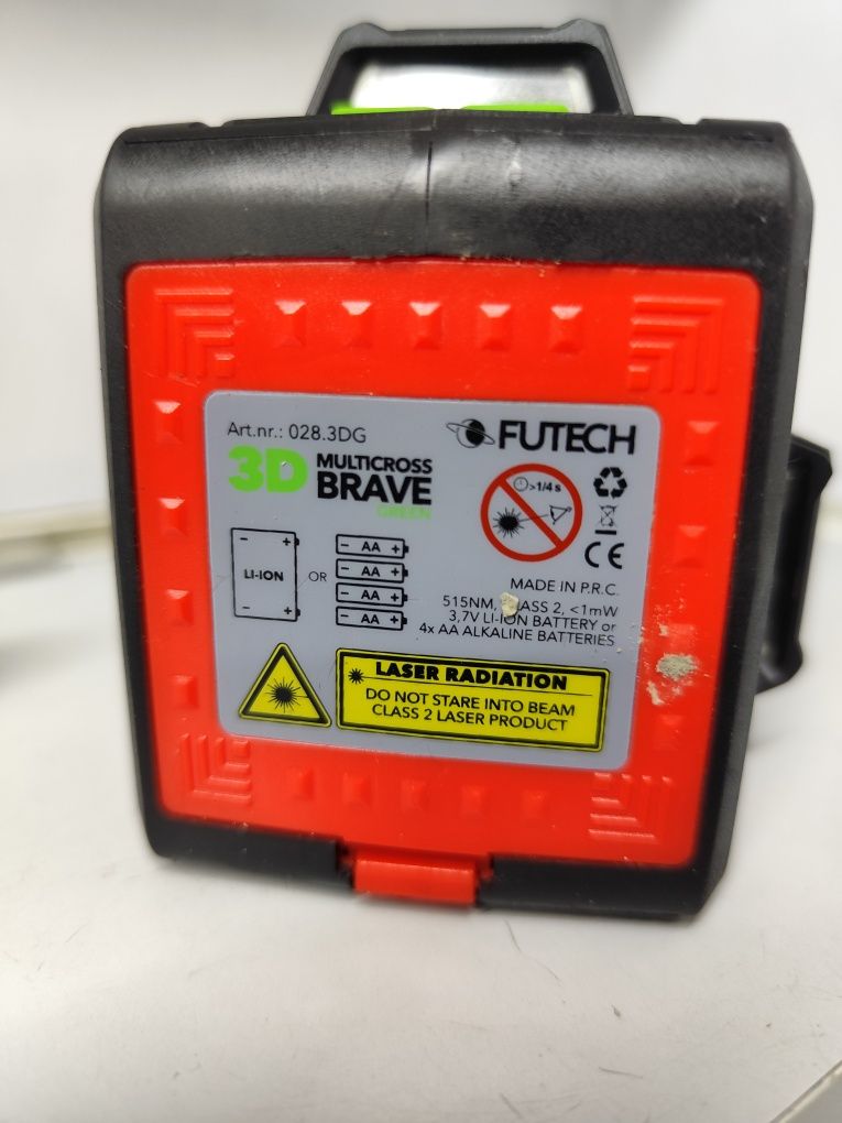Futech Brave Multicross 3D лазер оригінал зелений колір