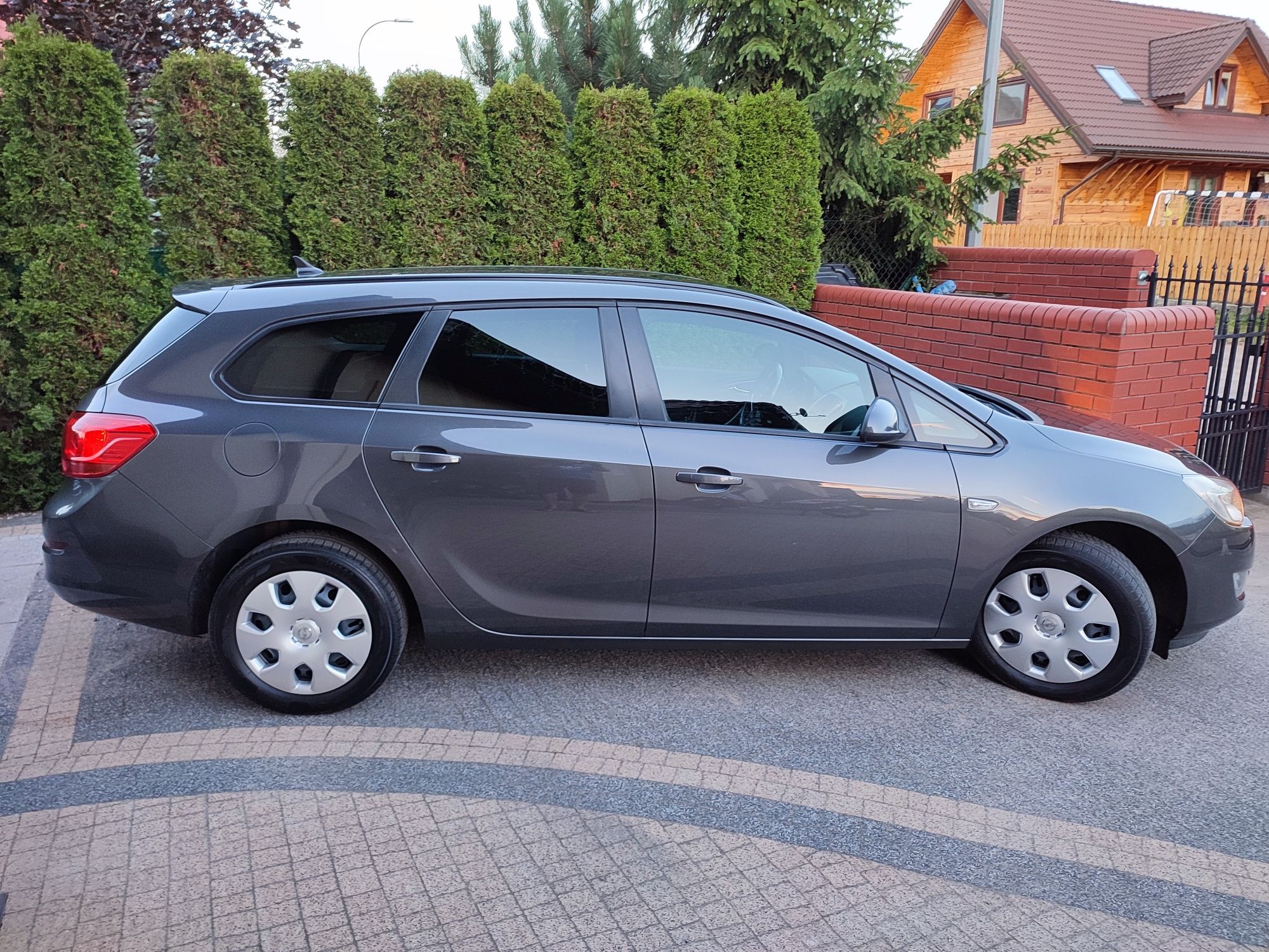 Opel Astra J 1,4 Turbo 140 KM,,AUTOMAT,,