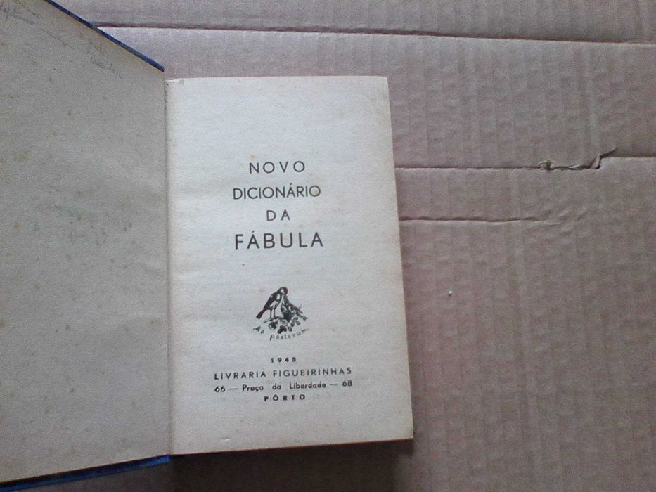 Novo Dicionário da Fábula